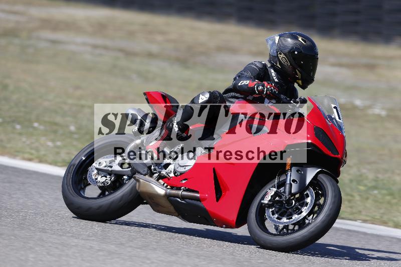 /35 07.08.2026  Discover the Bike ADR/Bike 1 gruen/13